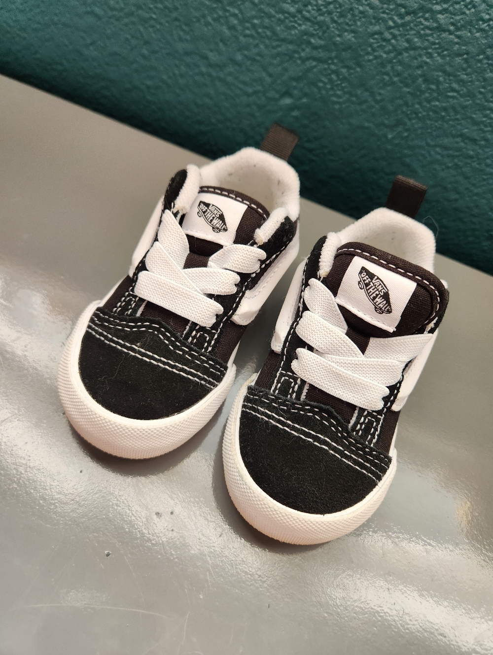 Toddler VANS size 5 - Picture 2 of 4